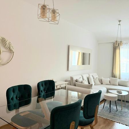 Agua Mare Apartment Budva Eksteriør billede